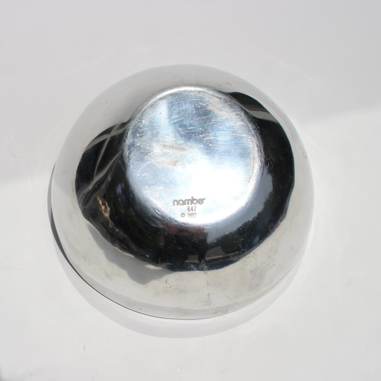 tilt metal bowl