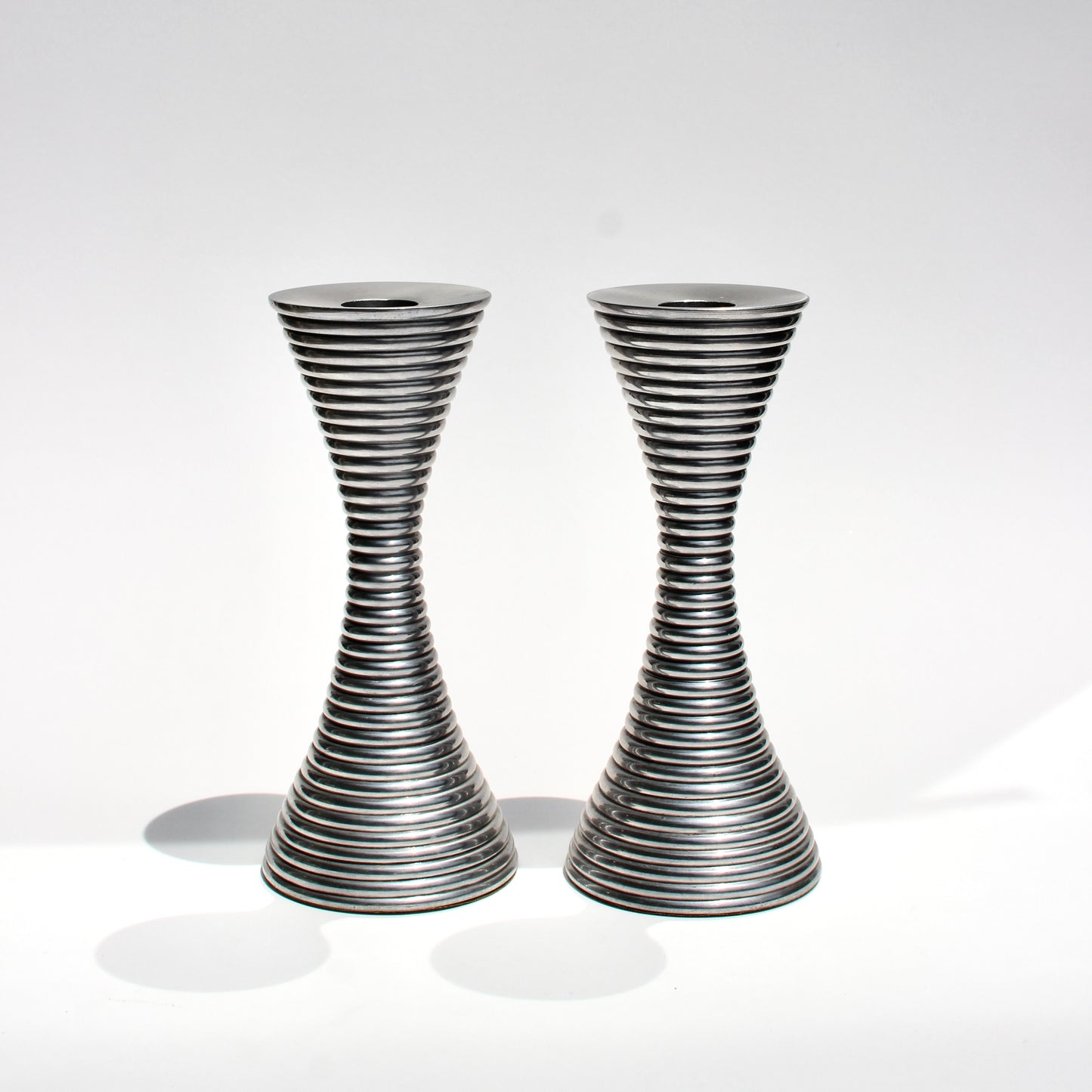 ribbed metal candlestick holder set