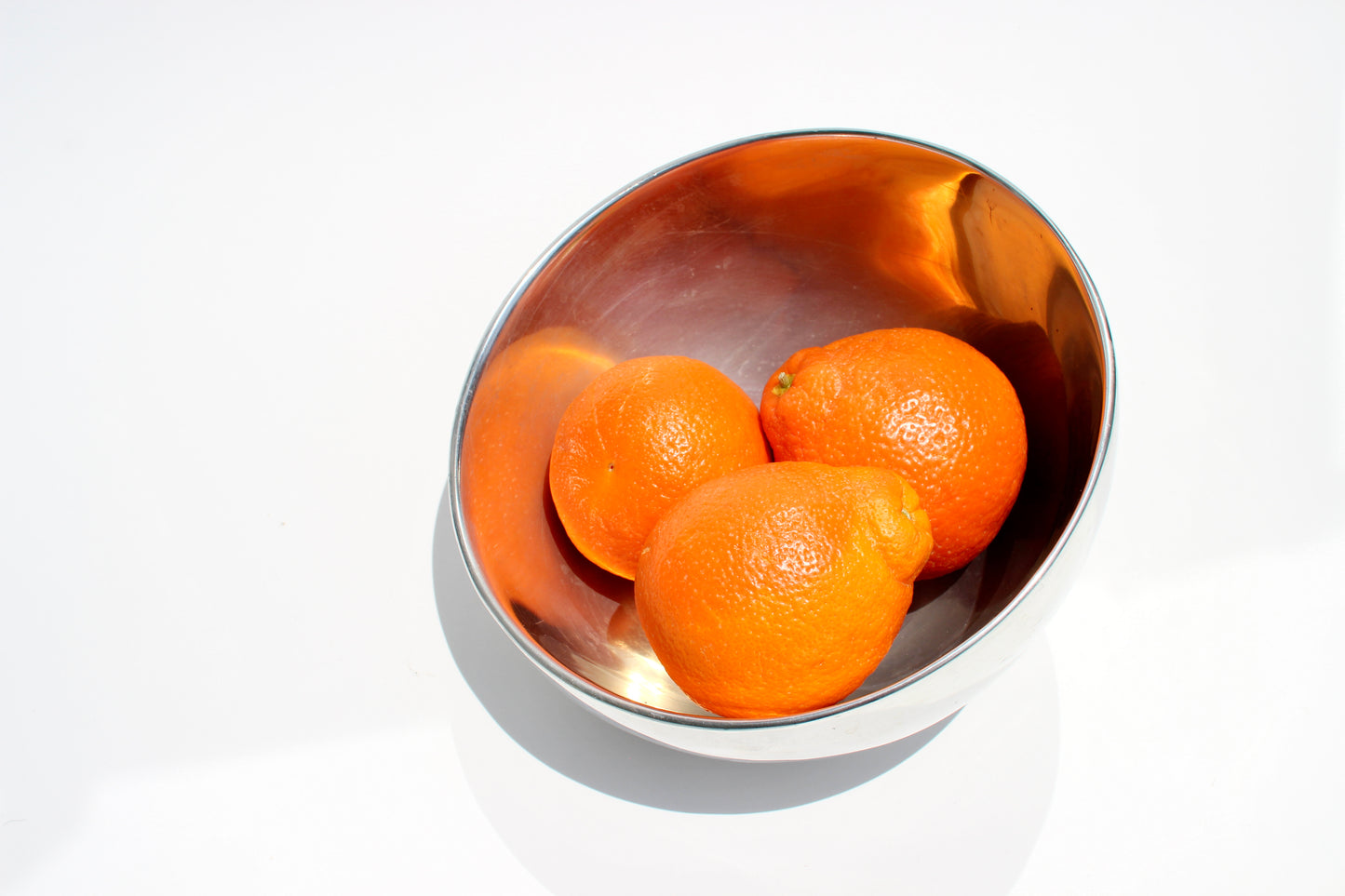 tilt metal bowl
