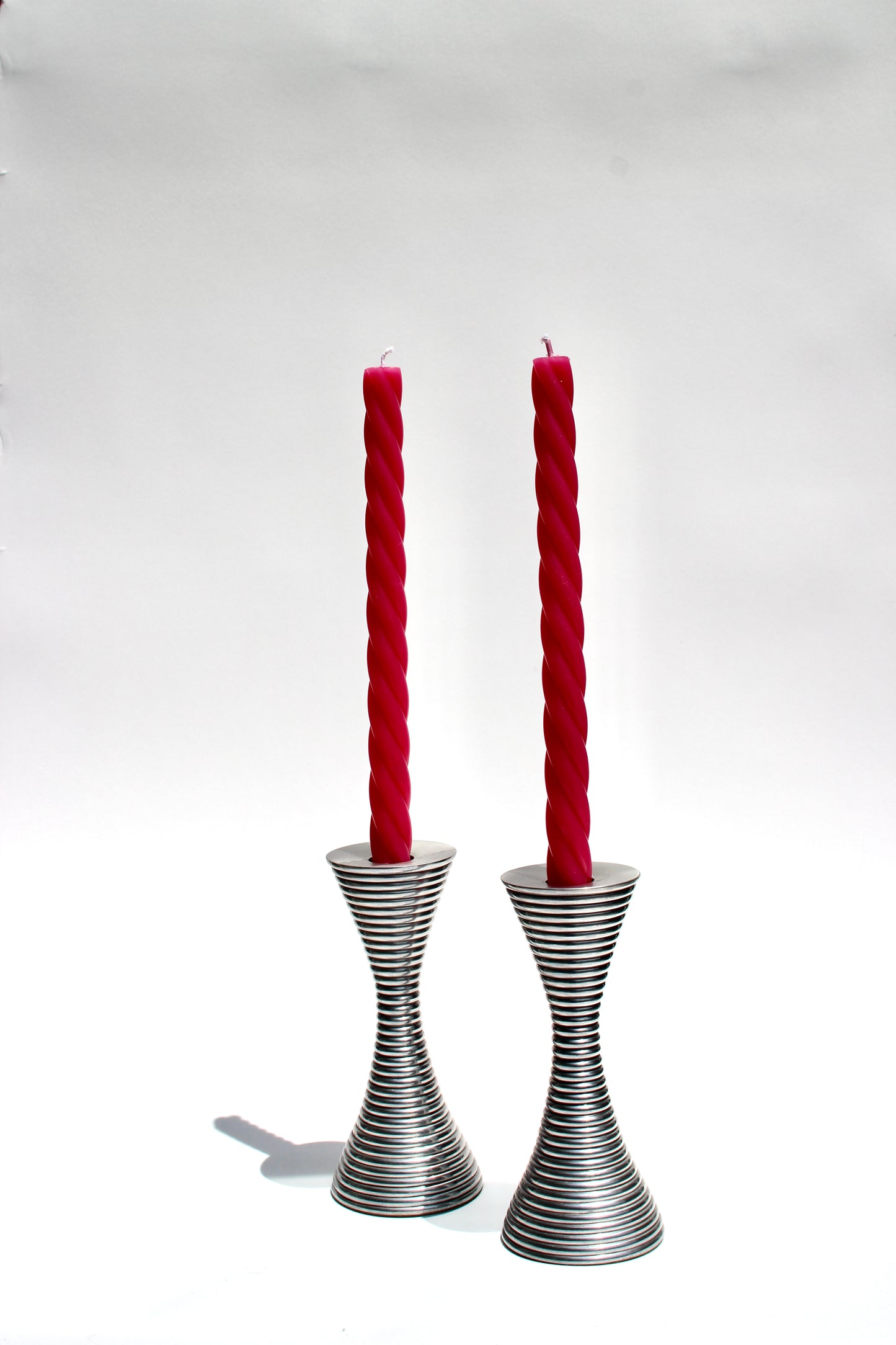 ribbed metal candlestick holder set