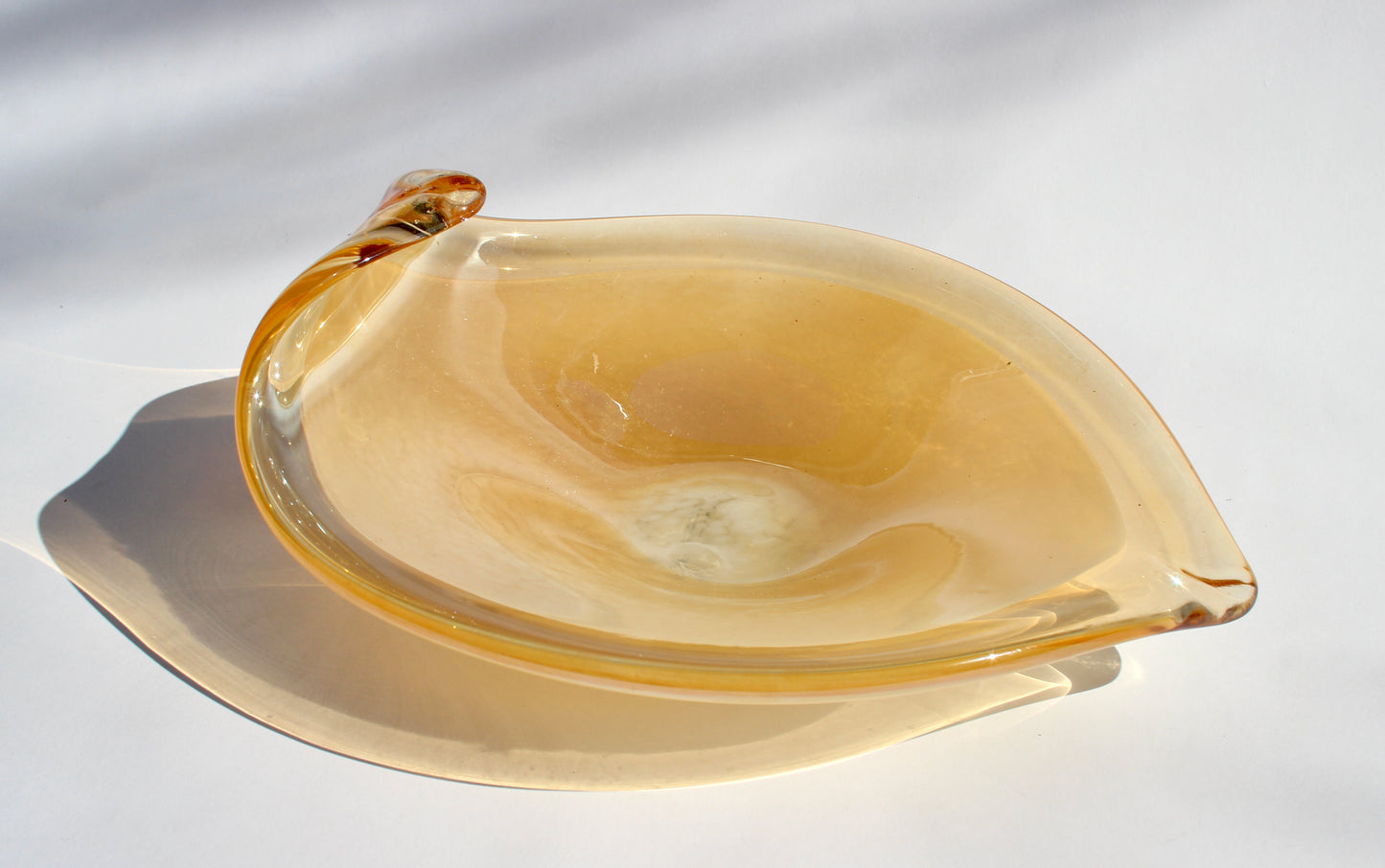 glowy glass leaf dish