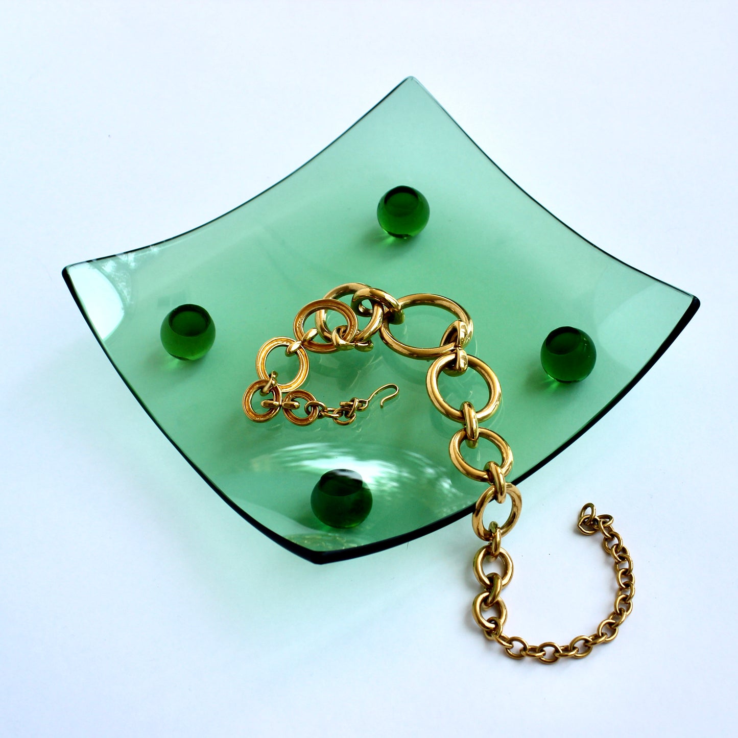 postmodern green dish