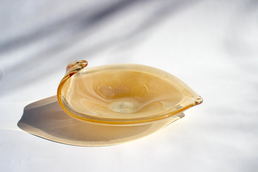 glowy glass leaf dish