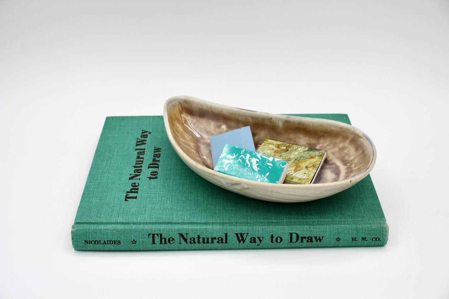 ceramic teardrop dish