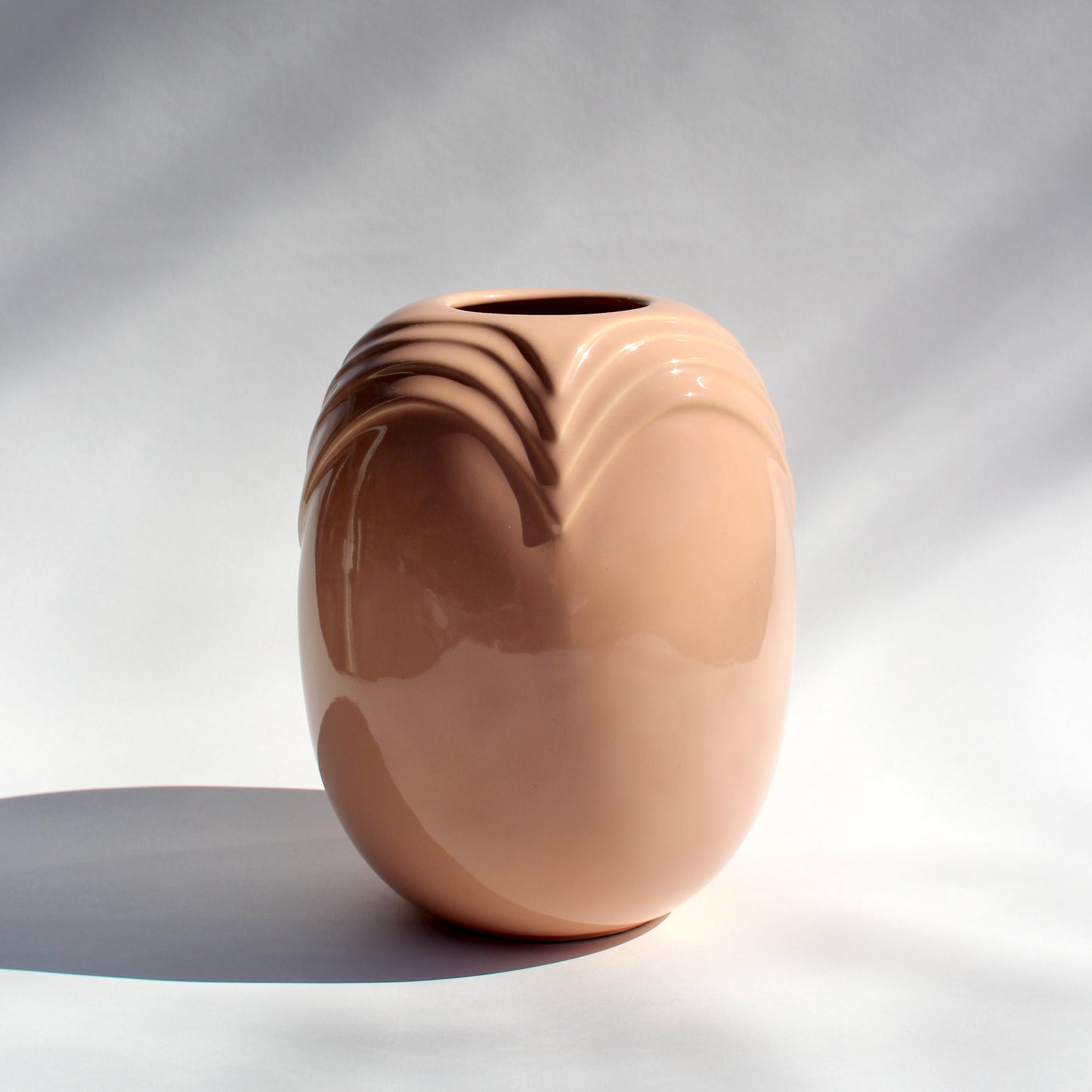 deco revival peach ceramic vase