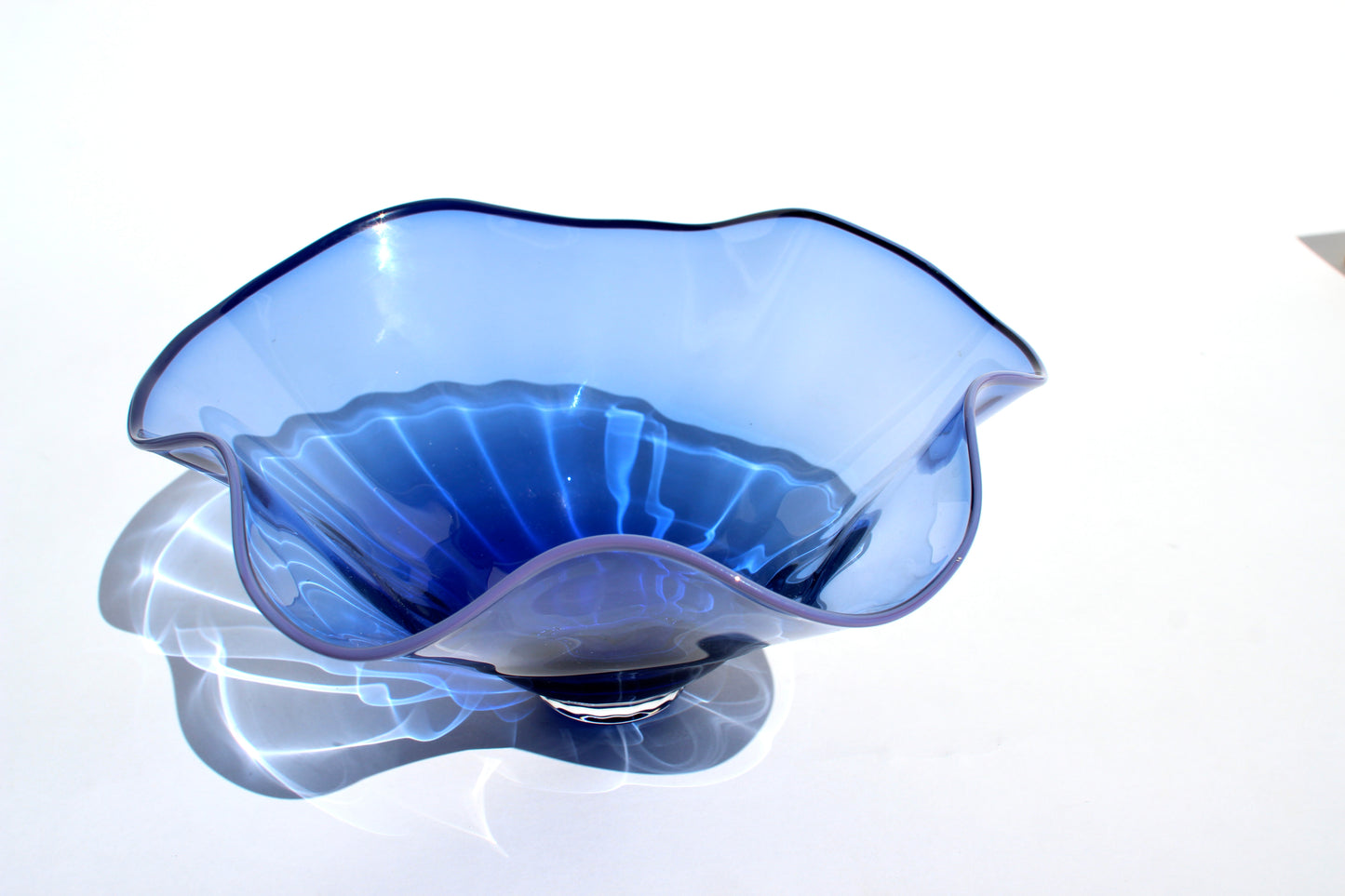 contrast rim art glass bowl