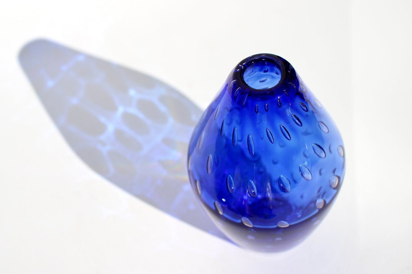 cobalt bullicante vessel