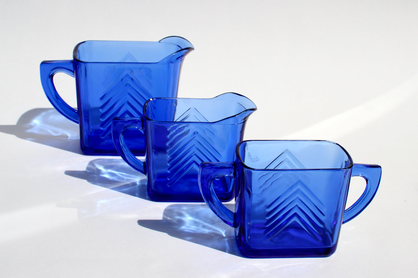 cobalt chevron cream + sugar set