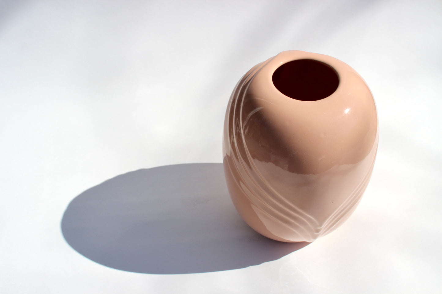 deco revival peach ceramic vase