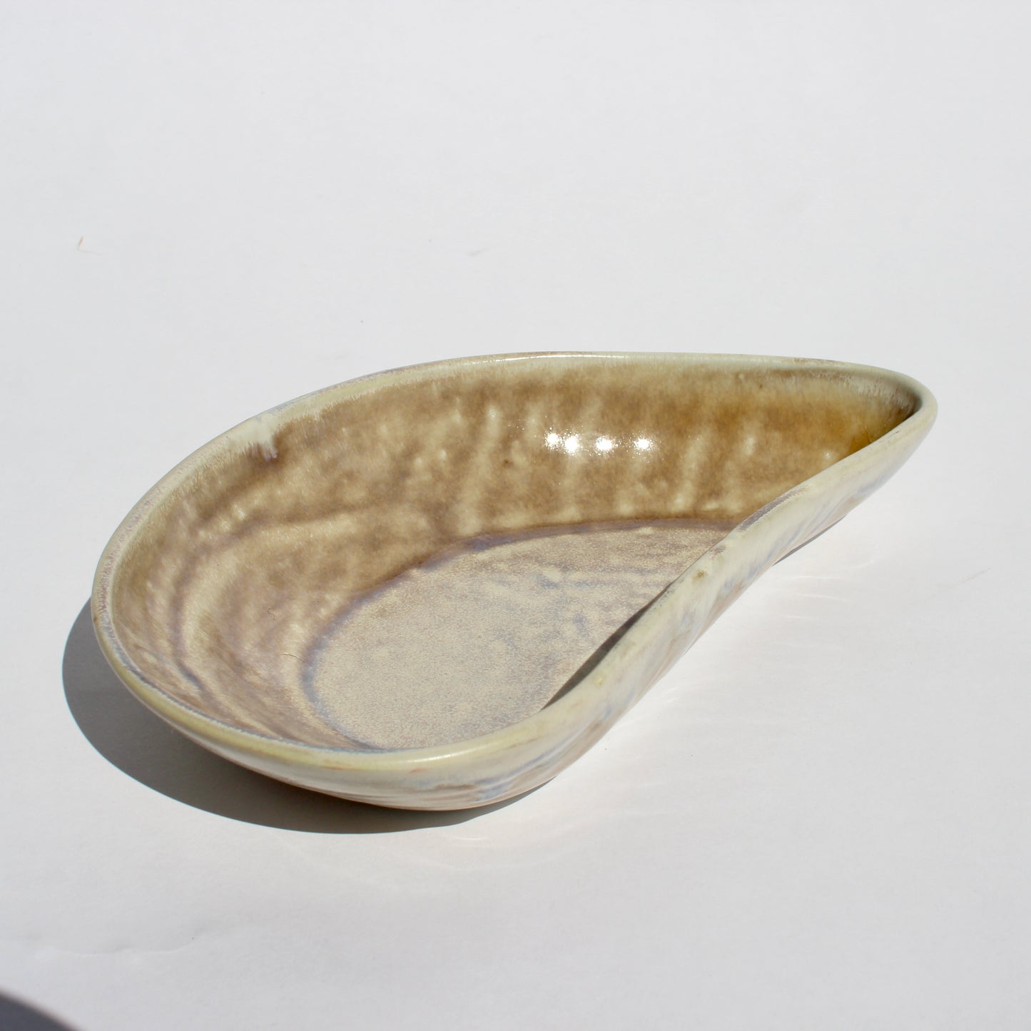 ceramic teardrop dish