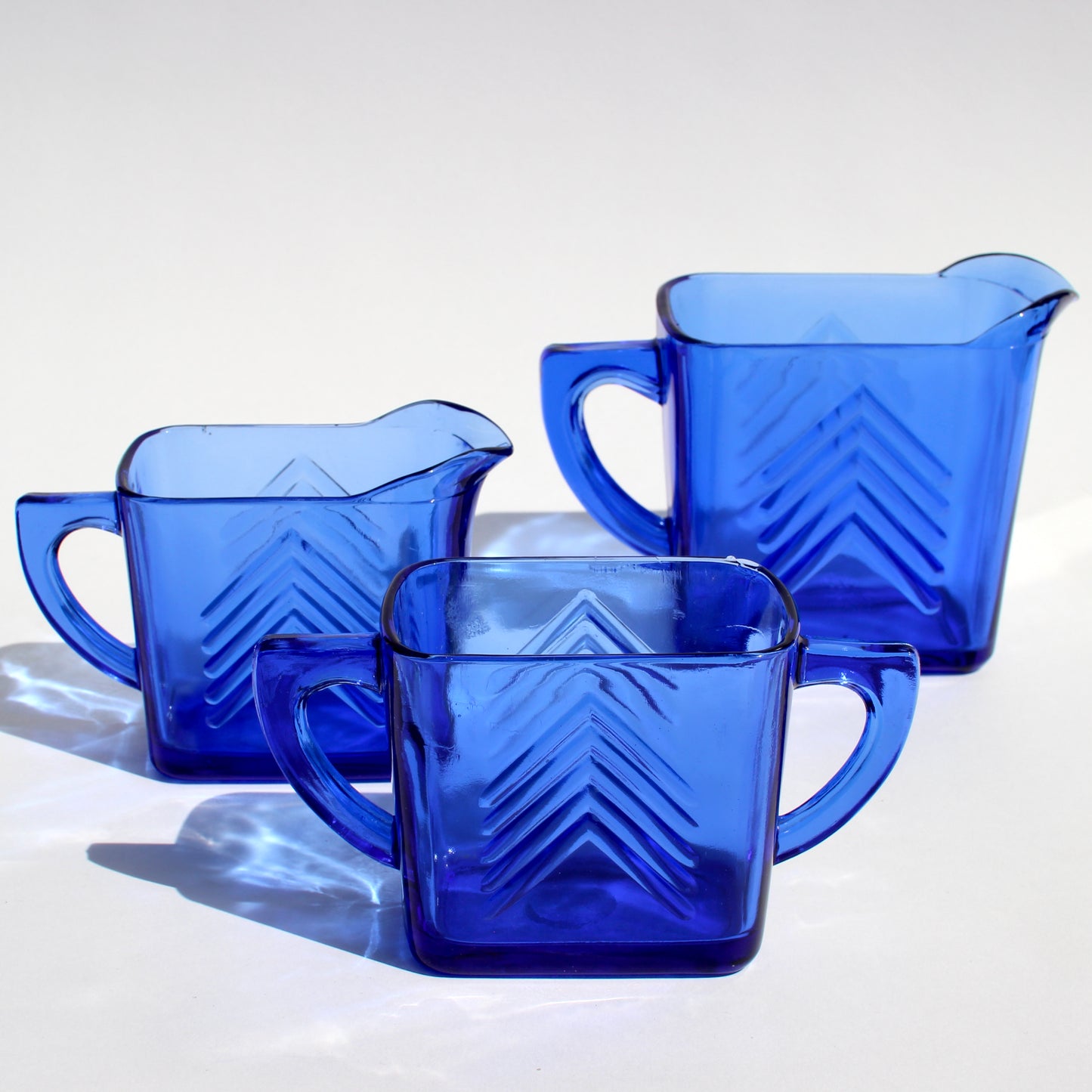 cobalt chevron cream + sugar set