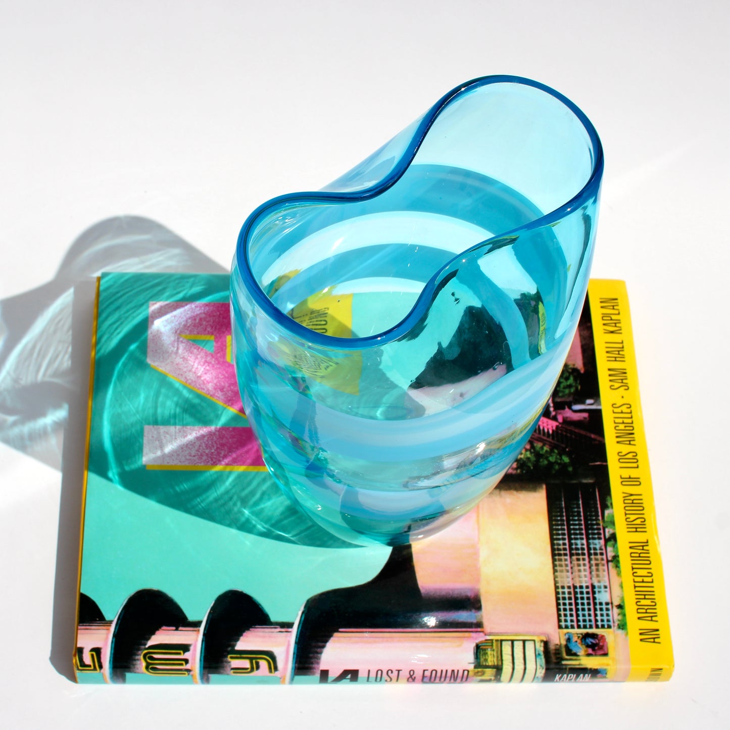 ribbon spiral vase