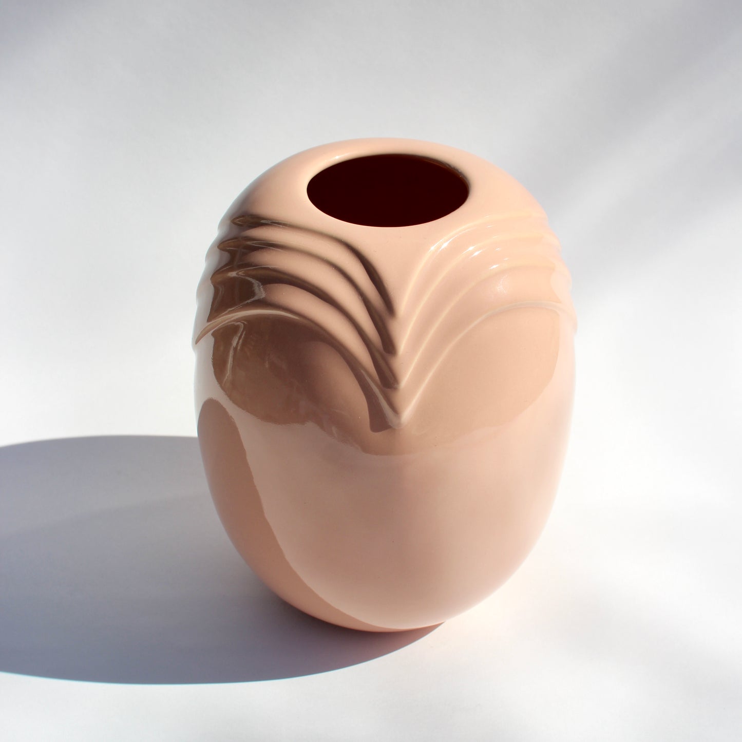 deco revival peach ceramic vase