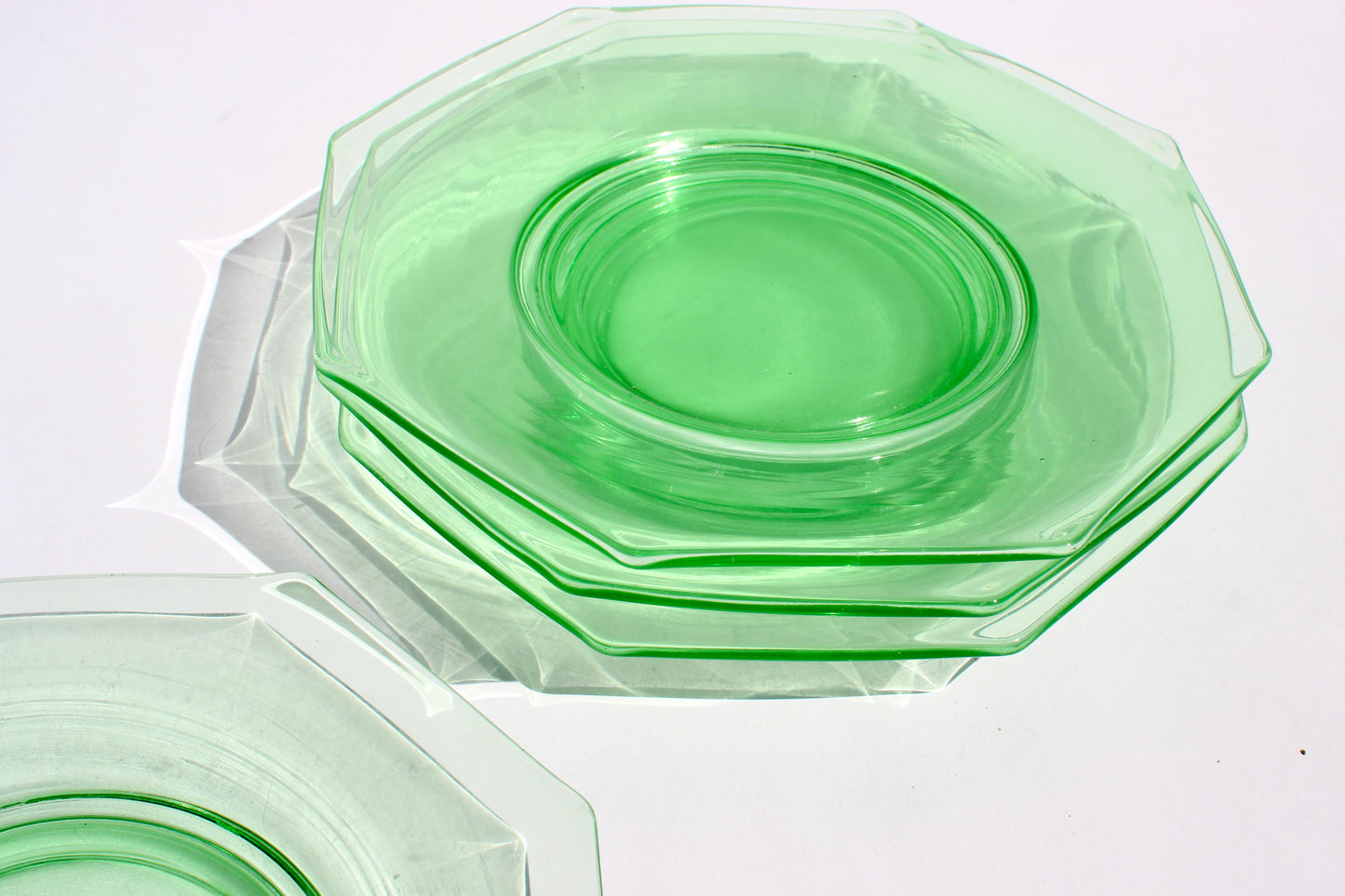 hexagon green glass plates (4)